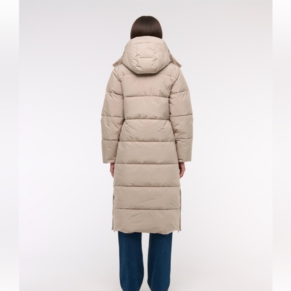 NWT Abercrombie ultra puffer - Picture 3 of 6